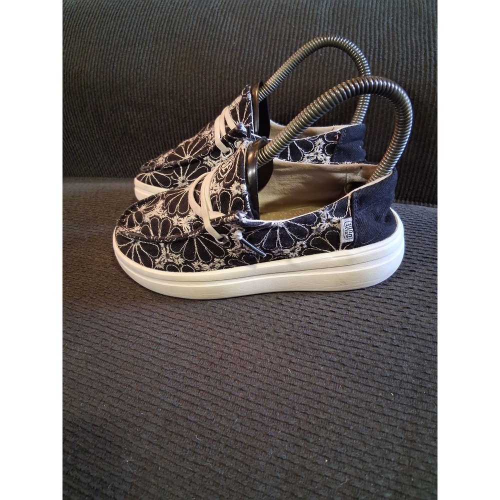 Hey Dude Girls/Youth Wendy Rise Slip On Black/ White Size K13 Eyelet